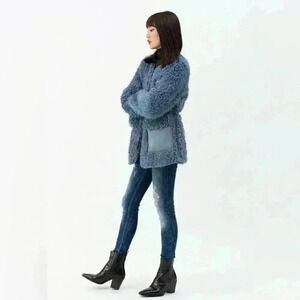 COLLARLESS FLUFFY TEDDY SUEDE COAT IN TEAL Small
